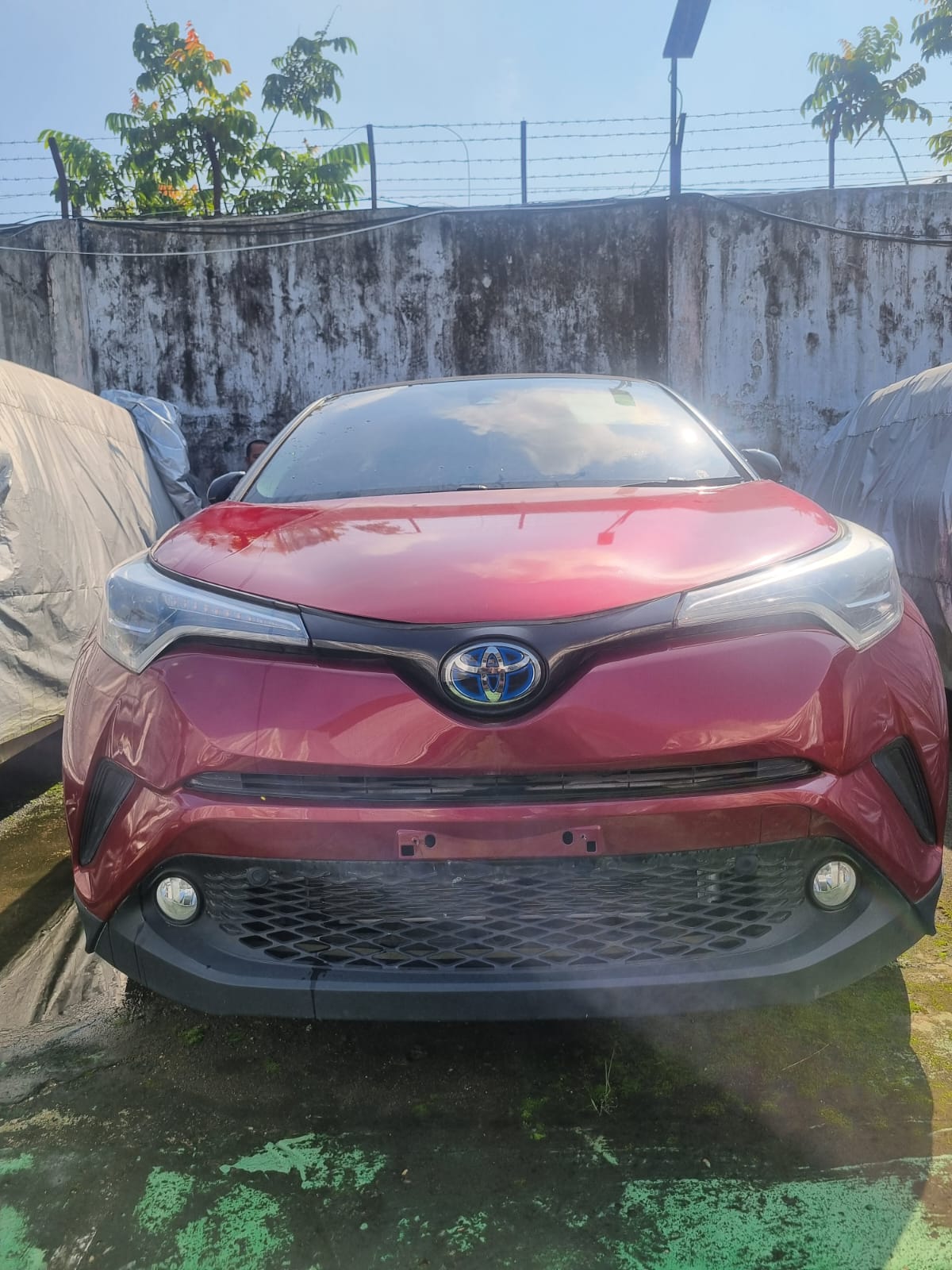 Toyota CHR warna merah BH 1157 YH