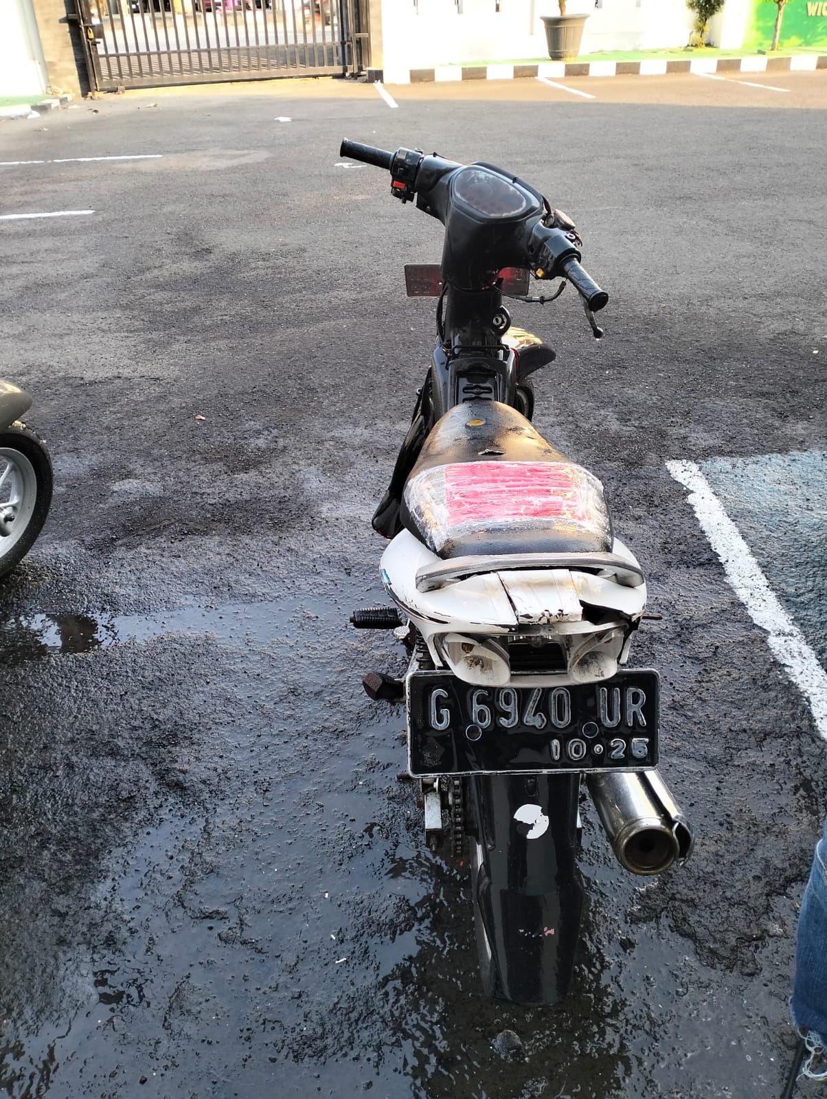 Sepeda Motor Merk Yamaha Jupiter Z Dengan Nopol Terpasang : G 6940-UR