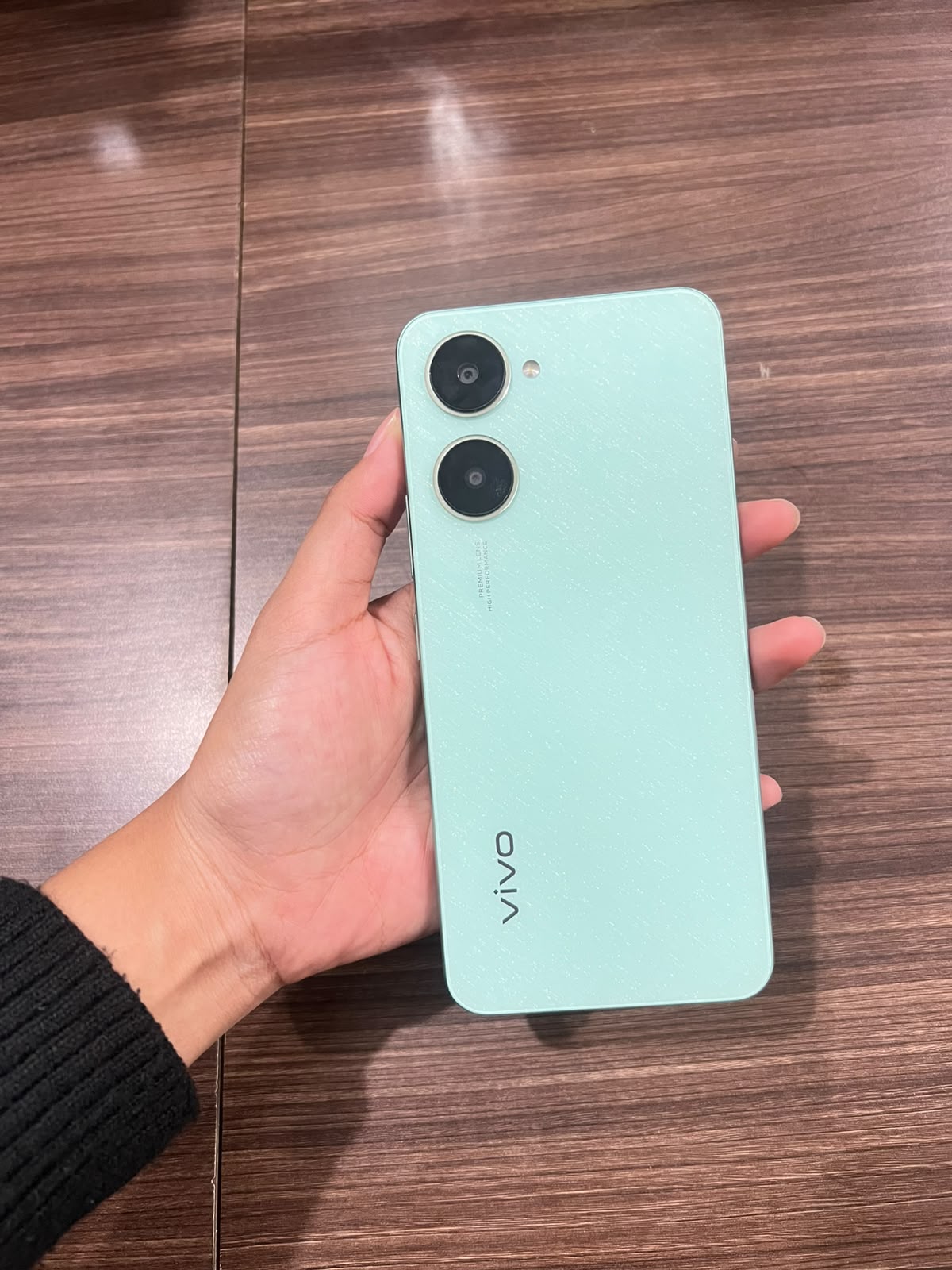 handphone merk Vivo Y03