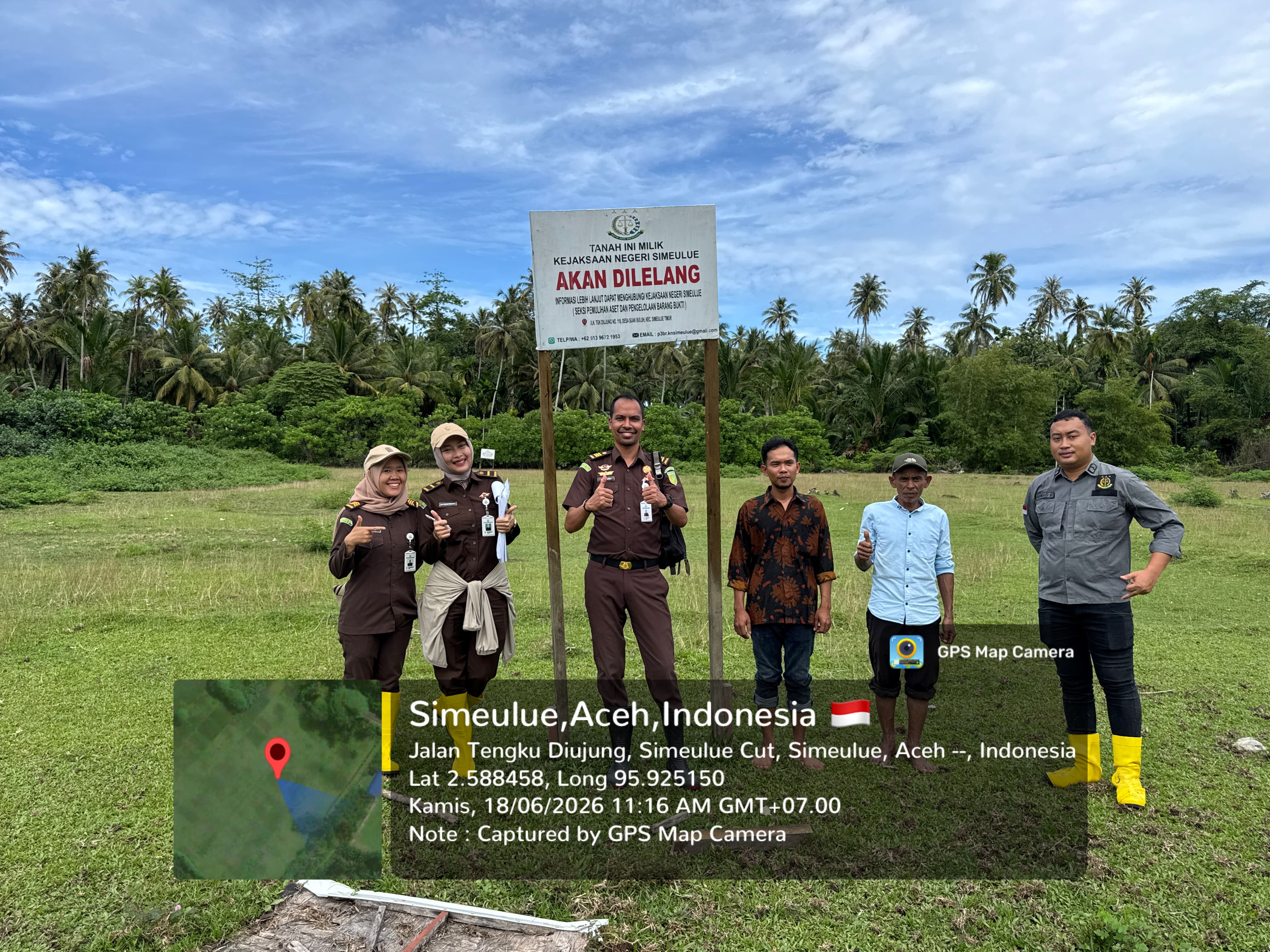 1 (satu) bidang tanah kosong dengan luas tanah  ± 1754 m2.