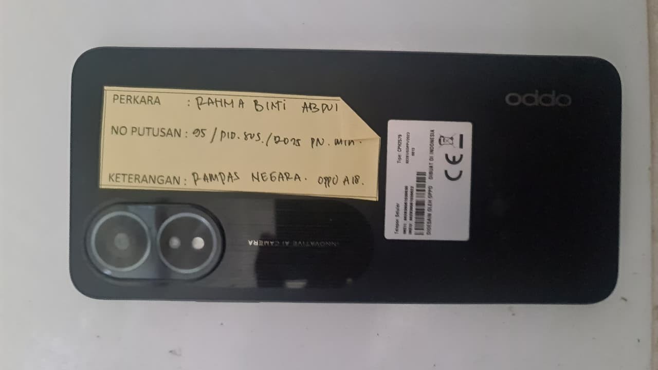 1 (satu) unit handphone merek OPPO A18 warna hitam dengan nomor Imei 1:862839061039630, Imei 2: 862839061039622