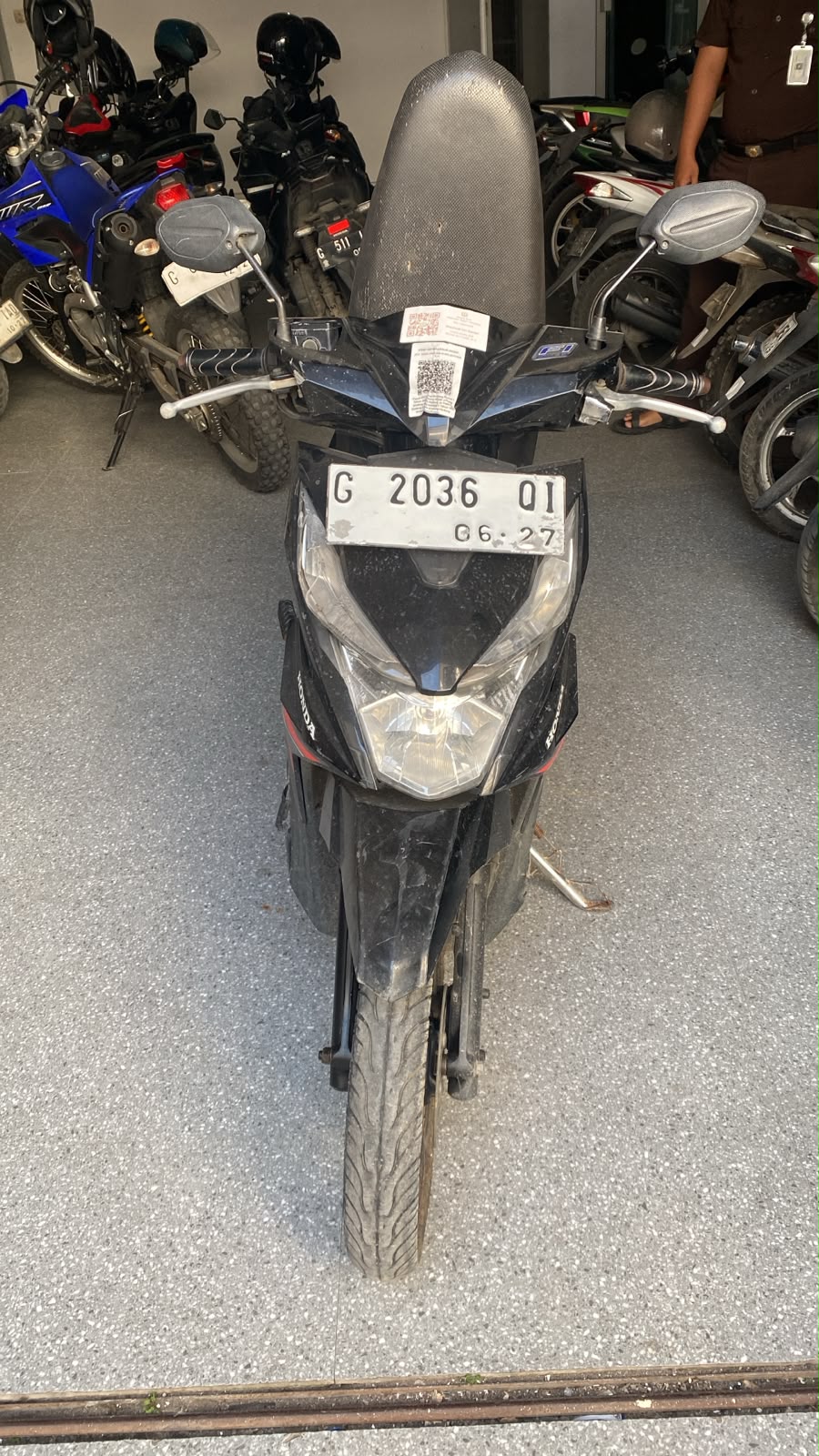 1  Unit SPM Merk Honda Beat warna Hitam