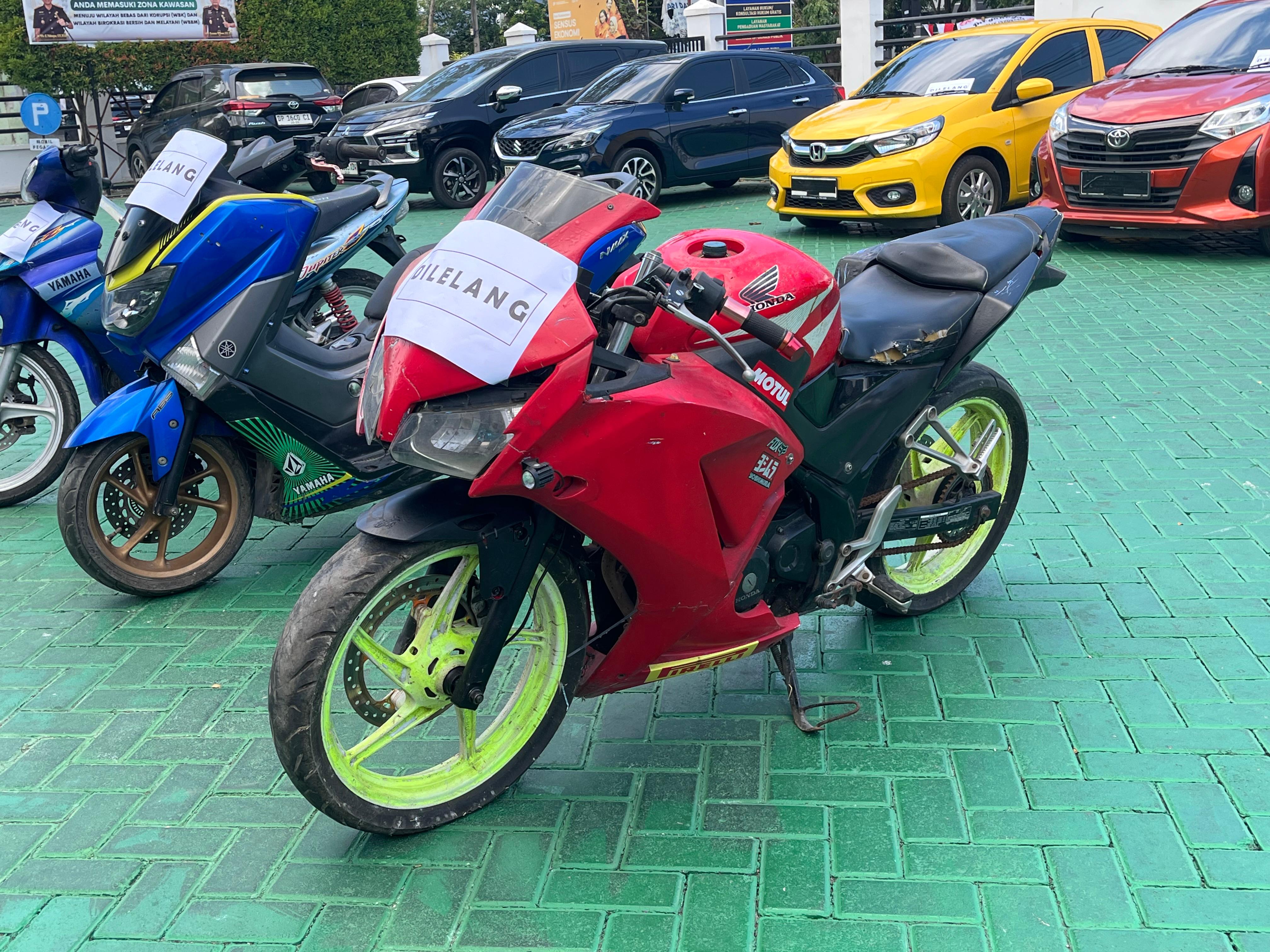 Honda CBR