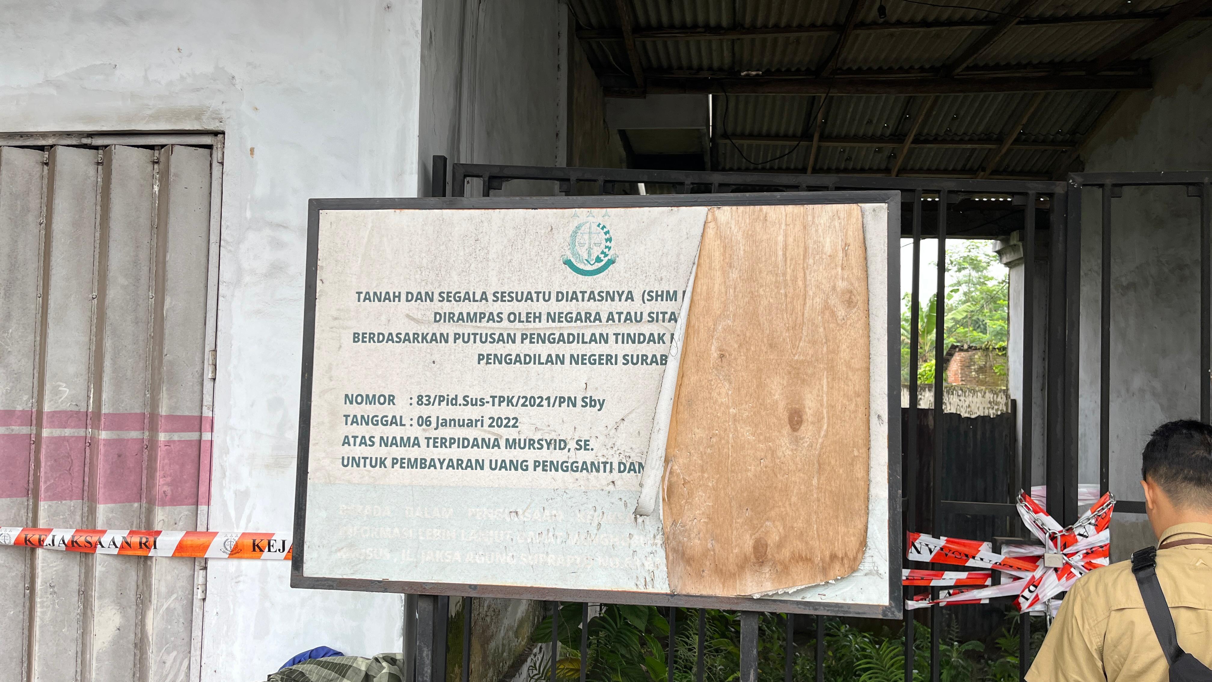 Sebidang tanah dan bangunan diatasnya dalam  SHM No. 02366 Luas 536 m2 (tanpa  SHM asli) 