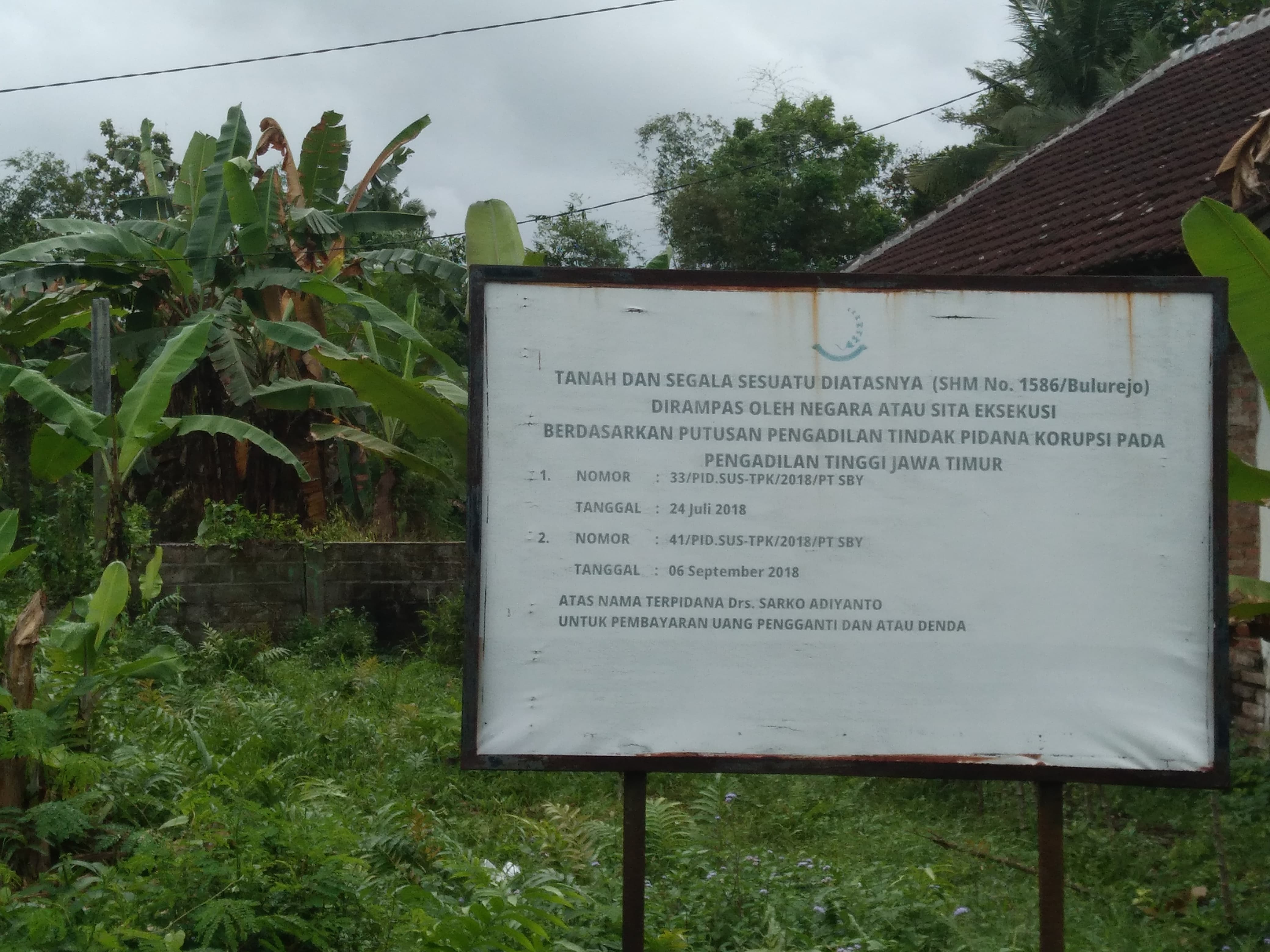Sebidang tanah dalam SHM No. 1586 a Luas 2560 m2 (tanpa SHM asli)