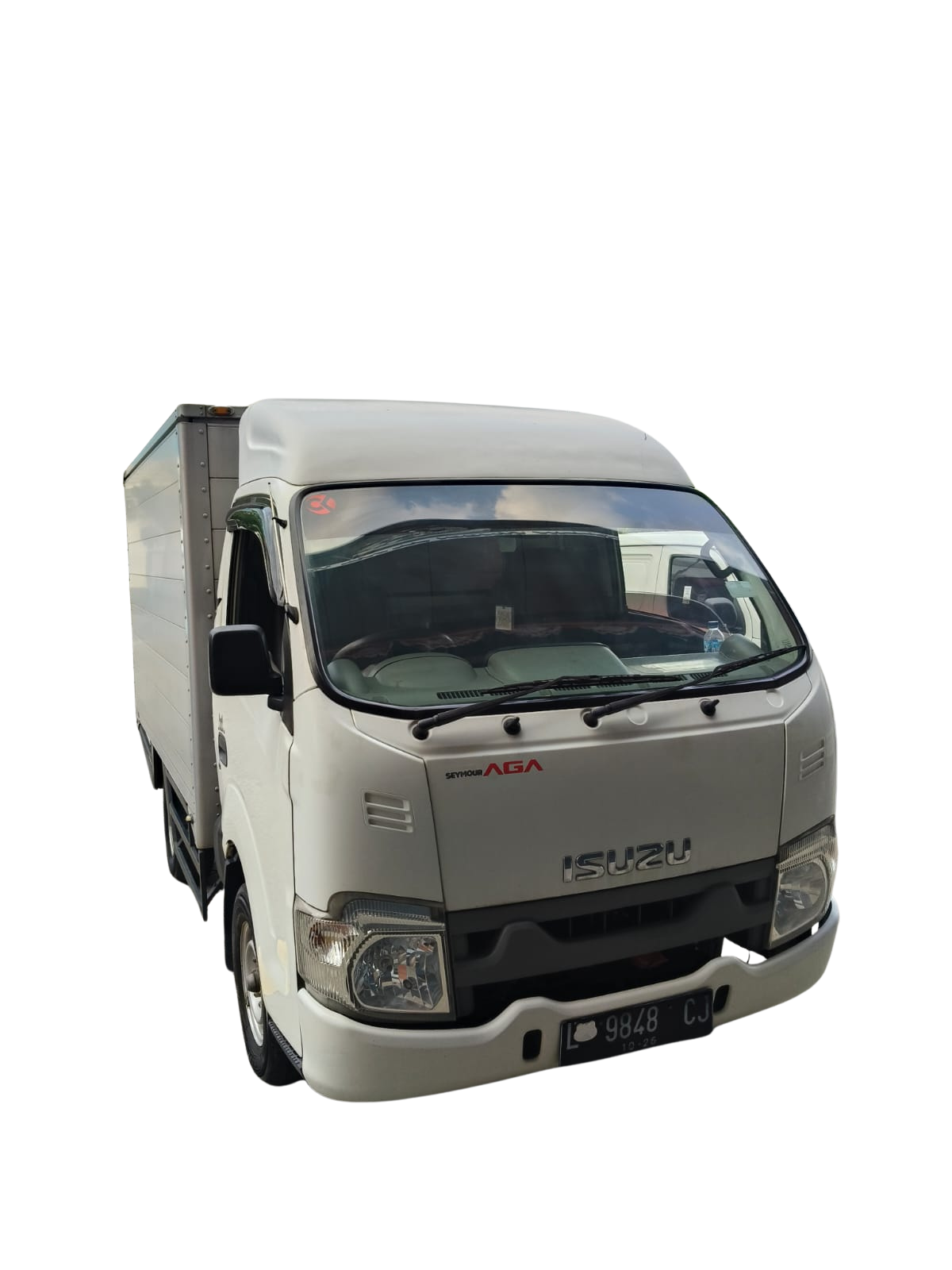 1 (satu) unit Mobil box Isuzu Traga PHR 64 C AB nomor polisi L 9848 CJ