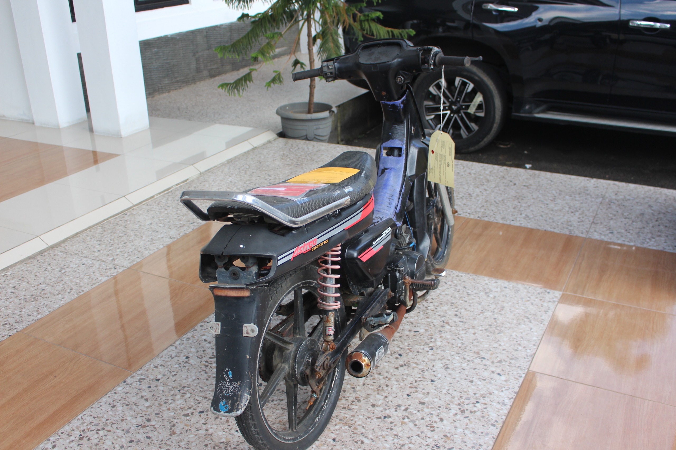 Detail Aset