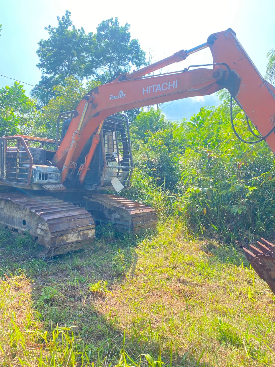 1 (satu) Unit Alat Berat jenis Ekskavator merek Hitachi Zaxis 110 MF, No. Rangka HCMATK00C00, warna Oranye