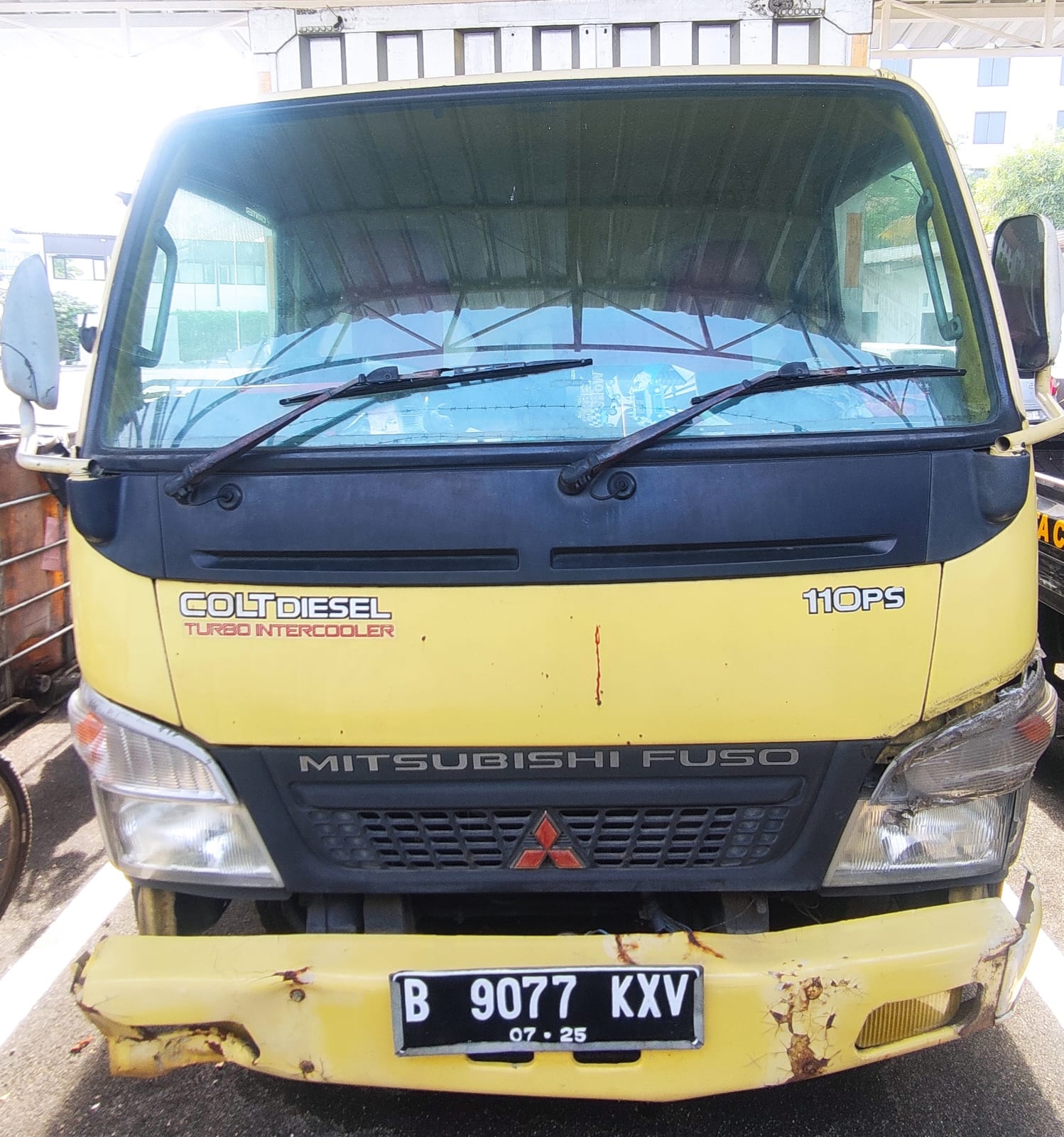 1 (satu) unit kendaraan roda 6 (enam) merek Mitsubishi tipe Colt Disel FE 73 (4x2) jenis mobil barang model Light Truck Box tahun 2012 nopol A 8742 BM No. Rangka MHMFE73P2CK020476 No. Mesin 4D34TH62299 Nopol terpasang B 9077 KXV neserta 1 (satu) kunci kon