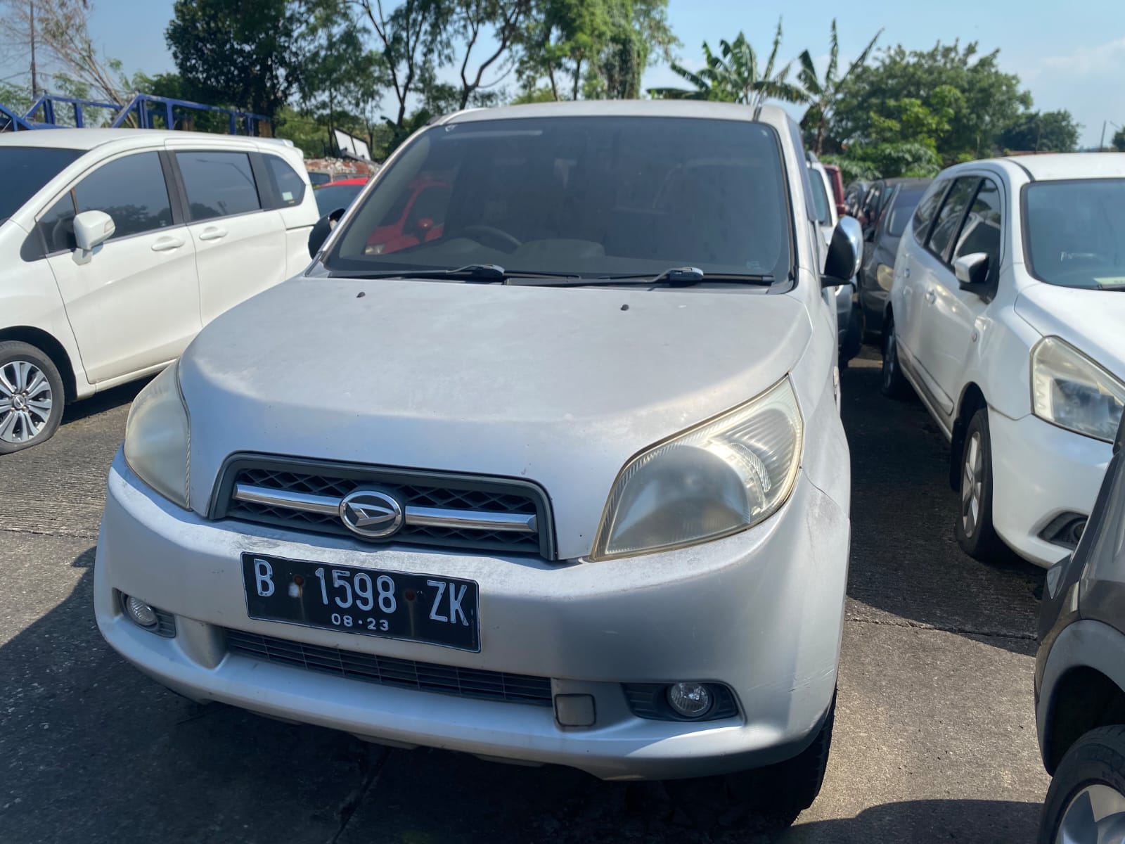 1 (satu) unit mobil Daihatsu Terios F7OORG TS Tahun Pembuatan 2008 Warna Silver metalik No Pol B-1598-ZK No Rangka MHKG2CJ8K006023 No Mesin DAN0365 atas nama pemilik PT. Treasure Fund Investama 