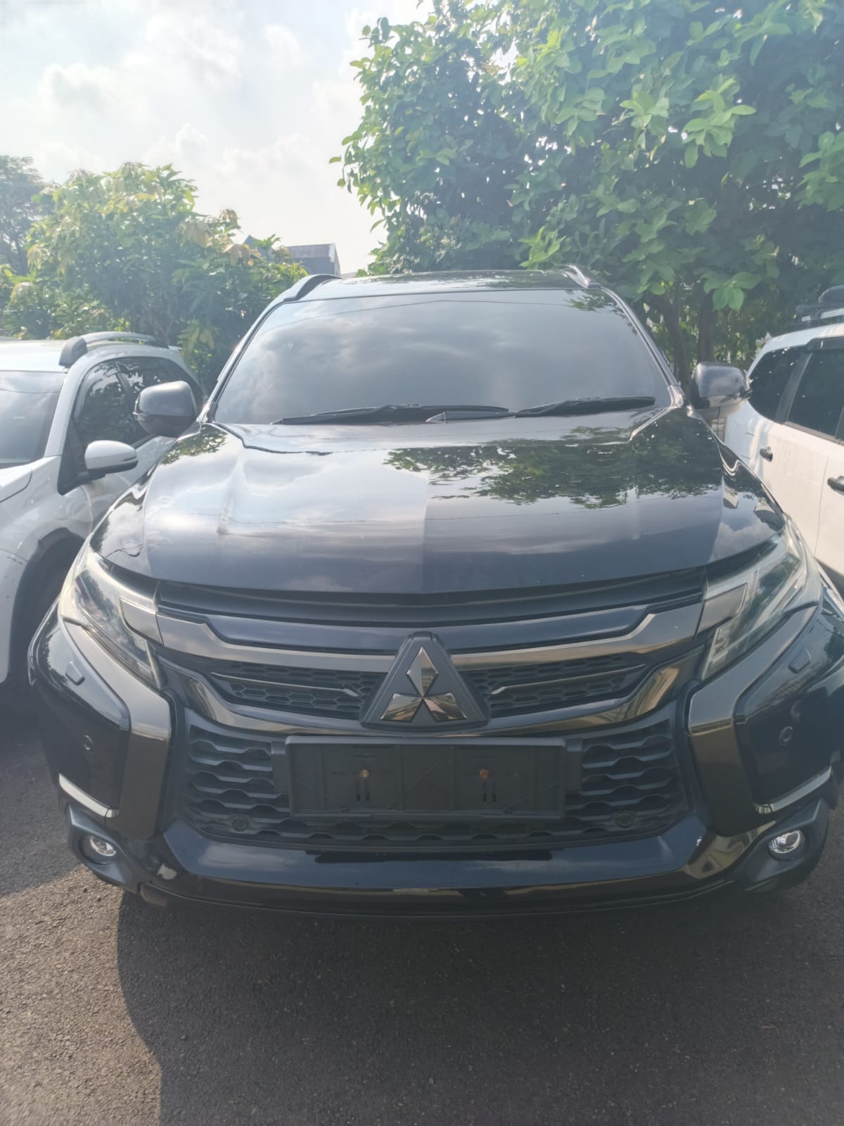Mobil Mitsubishi Pajero Sport Warna Hitam No.Pol.BK-1305-RPM