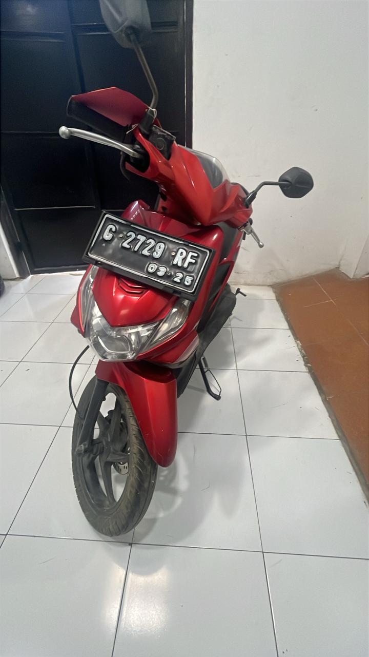 SPM merk Honda Beat. tahun 2012. warna merah. Nomor polisi G0-2729-RF. Nomor Rangka MH1JF5111AK053426. Nomor Mesin JF51E1056936;