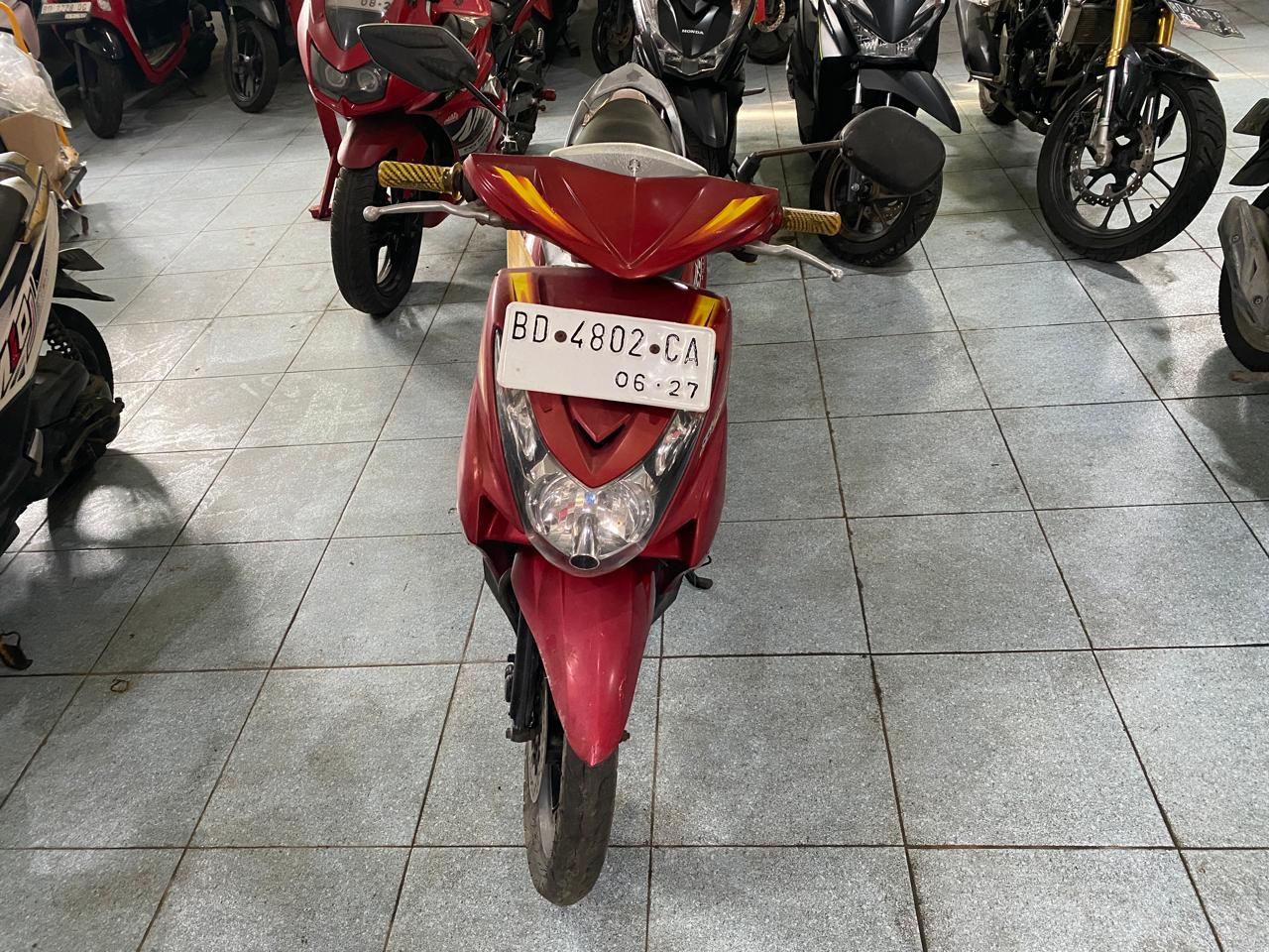 1 (satu) Unit sepeda motor merk Yamaha Mio Soul berwarna merah BD-4802 CA beserta kuncinya