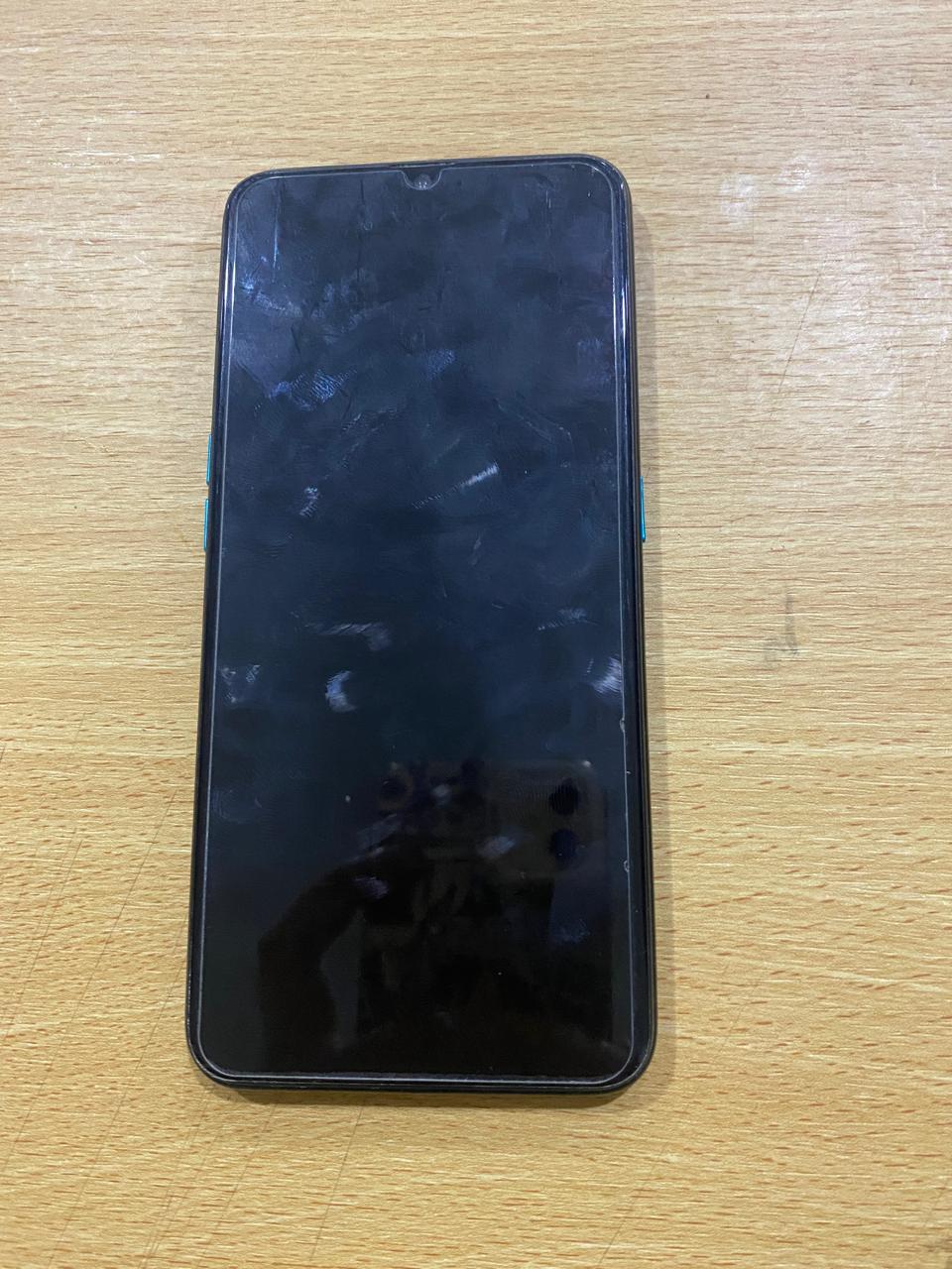 1 (satu) unit handphone android merk OPPO F11 warna hitam yang terpasang case silicon warna cream dengan nomor IMEI 1 866988044568813 dan nomor IMEI 2 866988044568805;