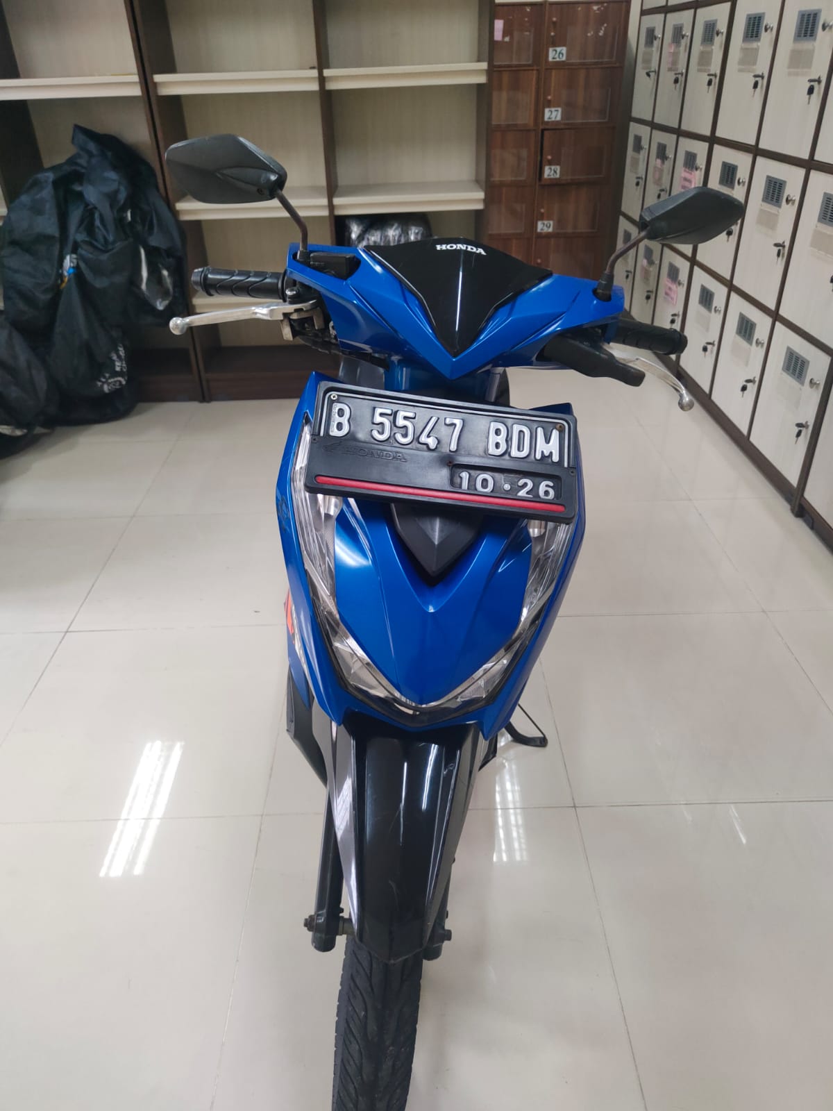1 (satu) unit SPM Honda Beat. warna Biru Hitam tahun 2021 Nopol
B-5547-BDM. Nökā MH1JM8116MK719403 Nöšiň JM81E1721631
atas nama YUNUS AMTIRAN