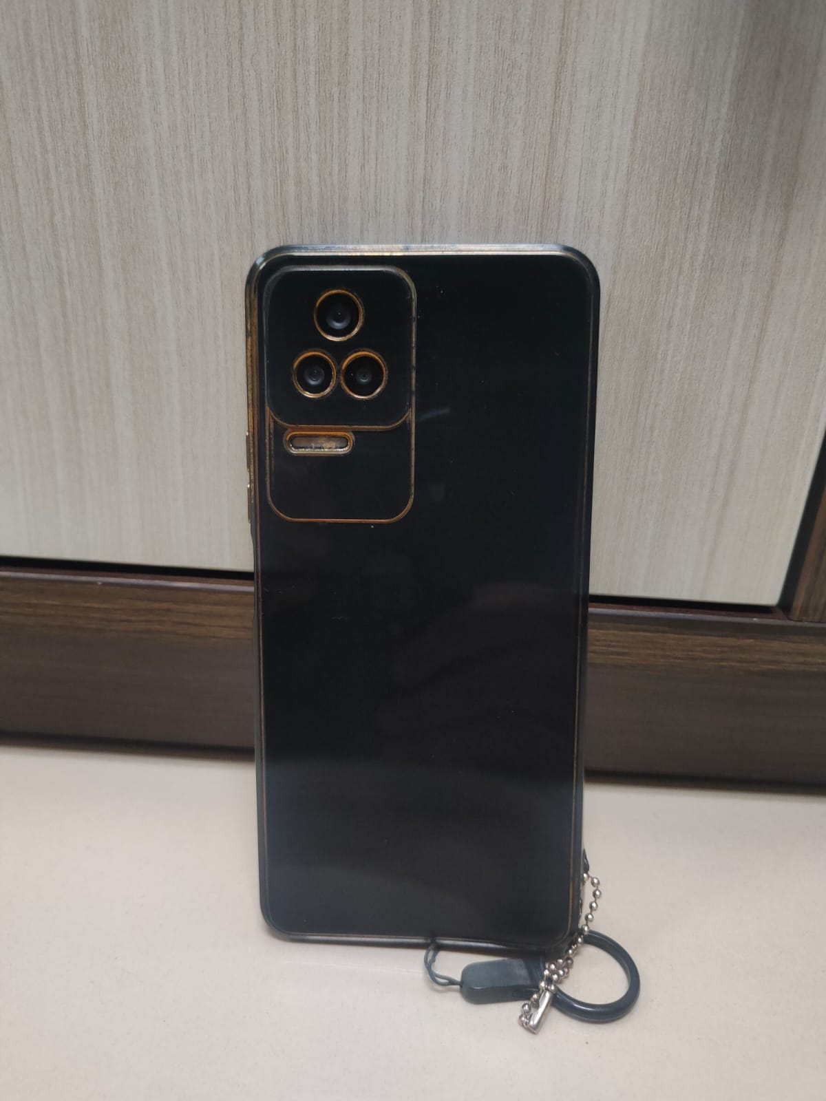 1 (satu) unit Handphone merk Infinix Smart 9 warna hitam nomor ΙΜΕΙ 1 357925496495307 IMEI 2 357925496495315 no sim 089508988990