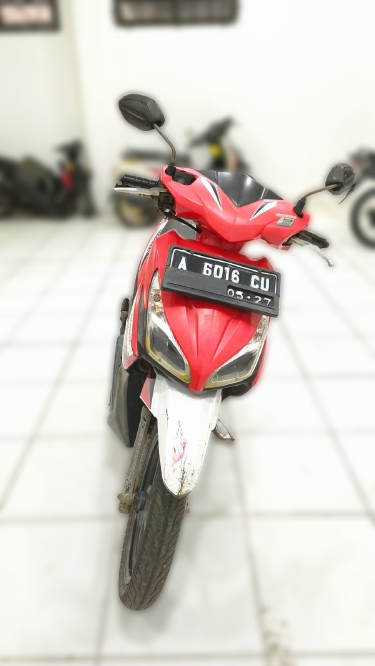Kendara R2 Honda Vario warna Merah dengan No Pol : A-6016-CU No rangka : MHUFY116HK080391 No mesin : JFY1E1078828 TAHUN 2017 beserta kunci asli merk Honda dengan tali warna merah hitam putih
