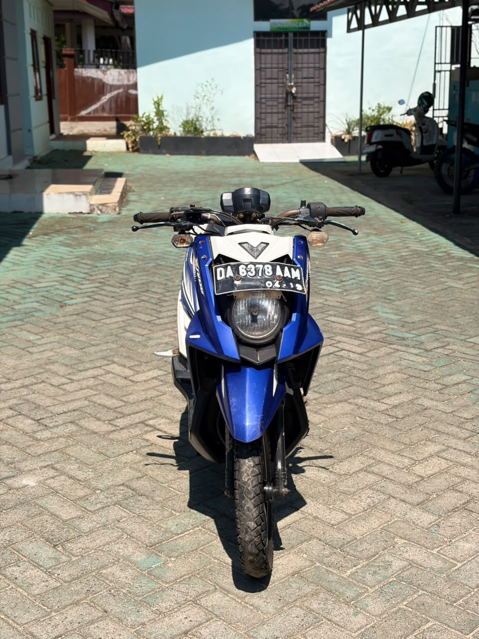 Sepeda Motor Yamaha X-Ride
