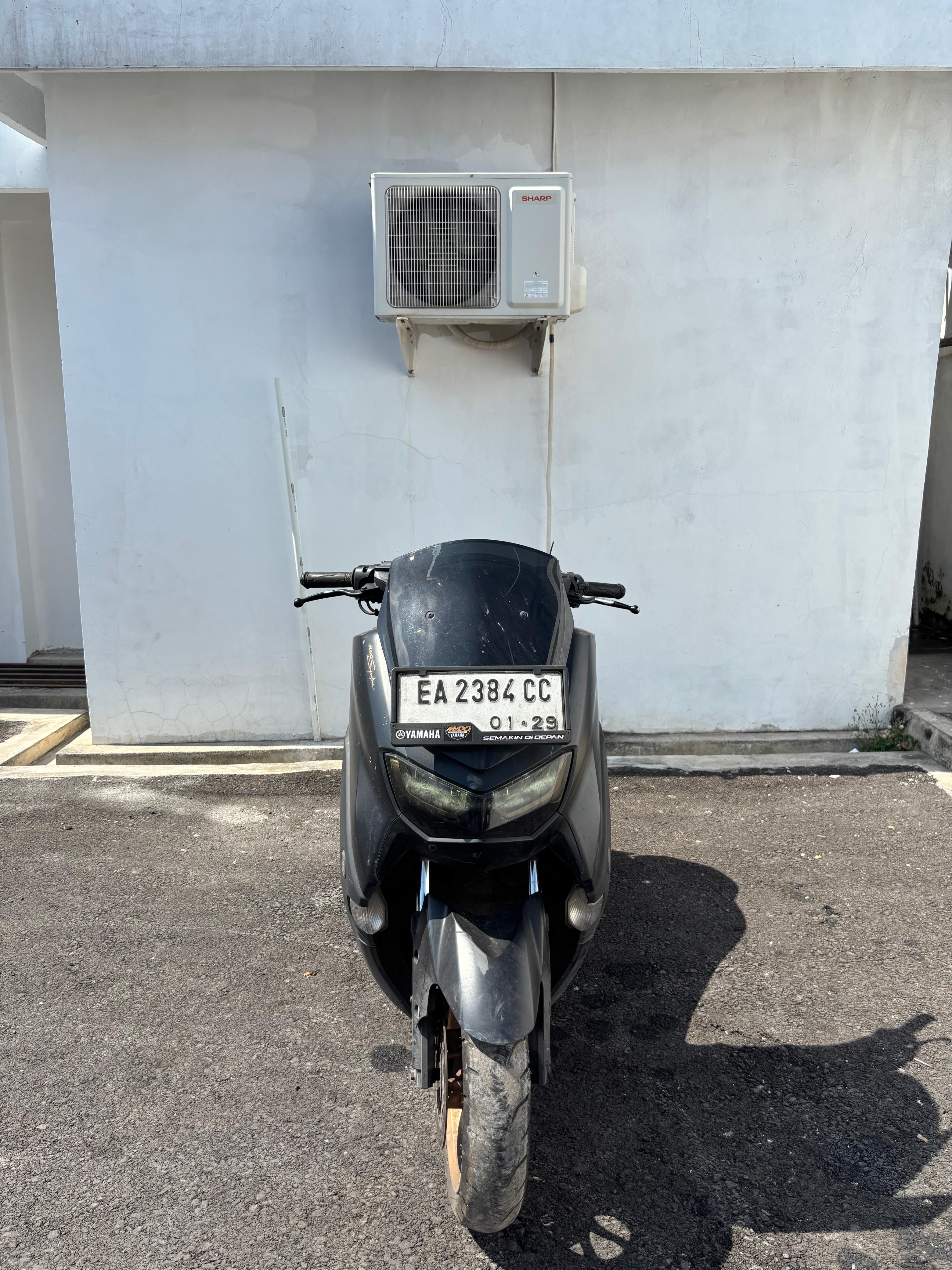 YAMAHA NMAX HITAM 2023