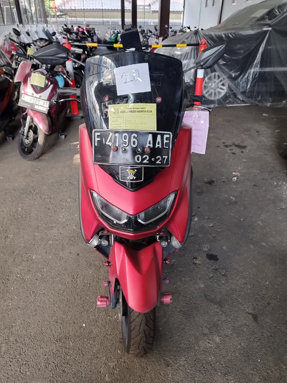 1 (satu) Unit kendaraan bermotor roda dua Merk Yamaha NMAX BGH A/T Nopol F-4196-AAE Tahun 2022 Warna Merah Nomor Rangka MH3SG5610NK477786, Nomor Mesin G3L8E0945912, STNK atas nama ILHAM ABI MANYU Alamat Brahata Pura Blok VI No.9 RT.004 RW.004 Kel. Kedung Badak Kec. Tanah Sareal Kota Bogor,

1 (satu) buah STNK kendaraan bermotor roda dua Merk Yamaha NMAX BGH A/T Nopol F-4196-AAE Tahun 2022 Warna Merah Nomor Rangka MH3SG5610NK477786, Nomor Mesin G3L8E0945912, atas nama ILHAM ABI MANYU Alamat Brahata Pura Blok VI No.9 RT.004 RW.004 Kel. Kedung Badak Kec. Tanah Sareal Kota Bogor,

1 (satu) buah BPKB kendaraan bermotor roda dua Merk Yamaha NMAX BGH A/T Nopol F-4196-AAE Tahun 2022 Warna Merah Nomor Rangka MH3SG5610NK477786, Nomor Mesin G3L8E0945912, atas nama ILHAM ABI MANYU Alamat Brahata Pura Blok VI No.9 RT.004 RW.004 Kel. Kedung Badak Kec. Tanah Sareal Kota Bogor,

1 (satu) buah kunci kendaraan tersebut diatas.