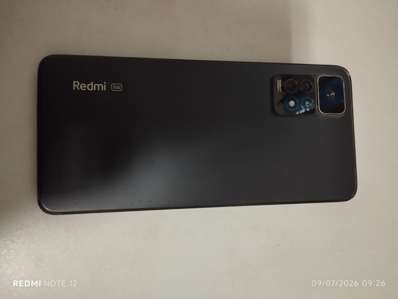 1 (satu) unit handphone merk Redmi Note 11 Pro warna hitam. 