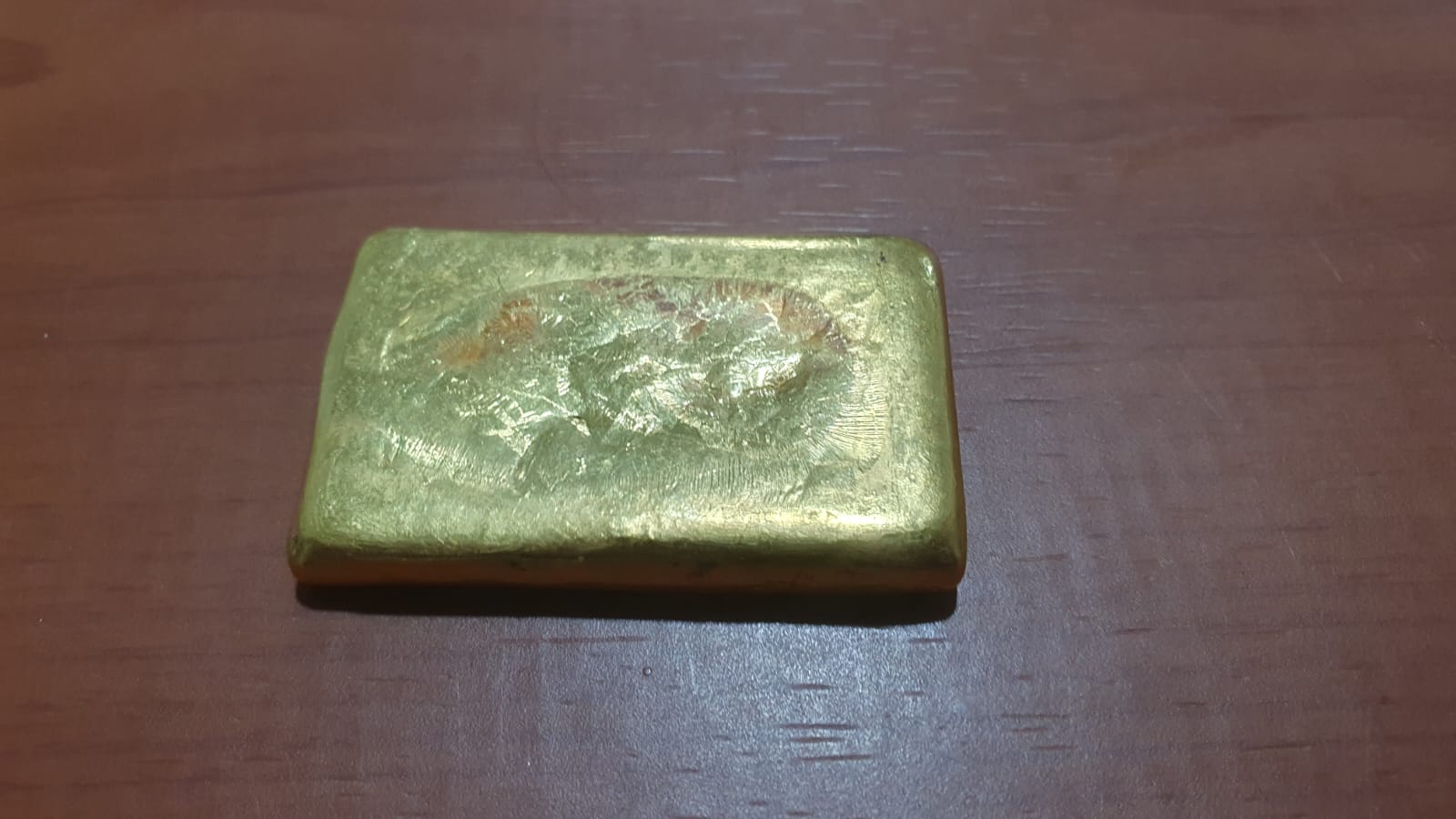 1 Keping emas dengan berat 179,82 Gram